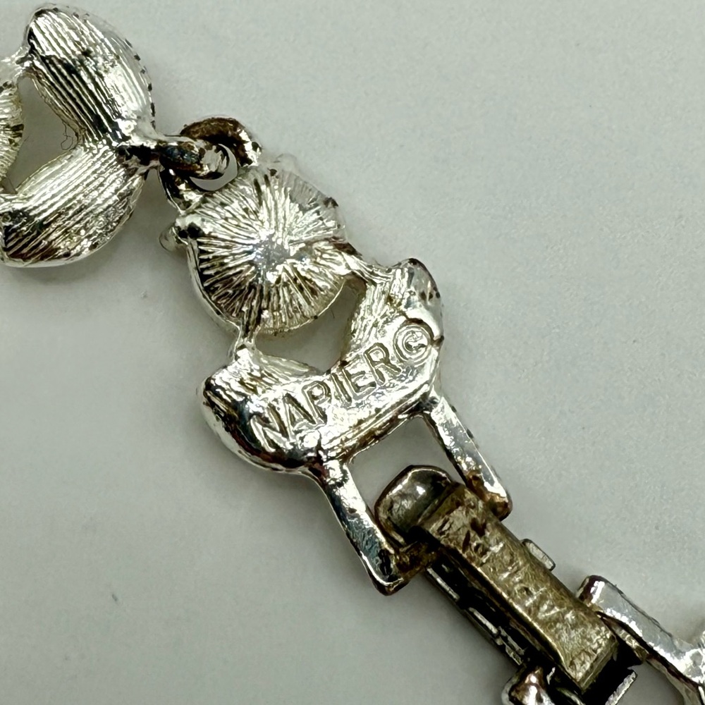Vintage Napier Crystal Clear Signed Bracelet 7.5” - Picture 12 of 12